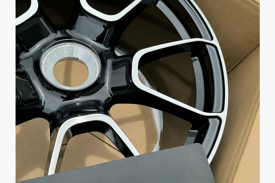 Porsche 911 (992) 2018– Cerchi forgiati OEM R20 R21 V18 (set da 4) Foto 9