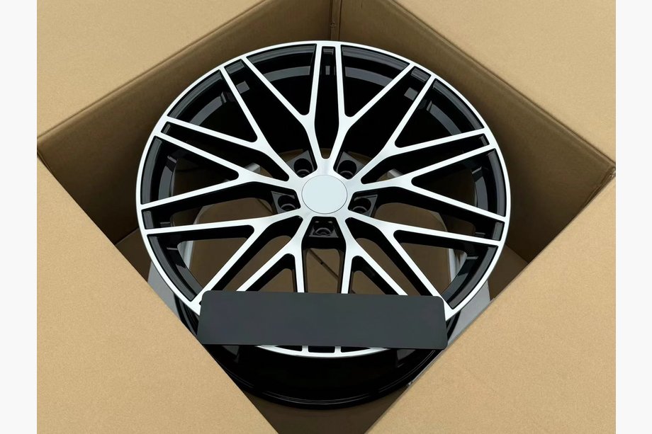 Porsche Cayenne 2018- Cerchi forgiati OEM R22 V5 (Set da 4) Foto 2