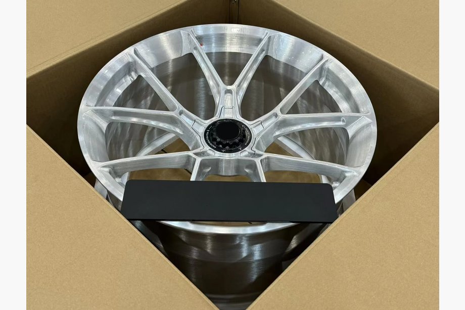 Porsche Macan 2014-2024 Cerchi forgiati OEM R21 V1 (Set di 4) Foto 4
