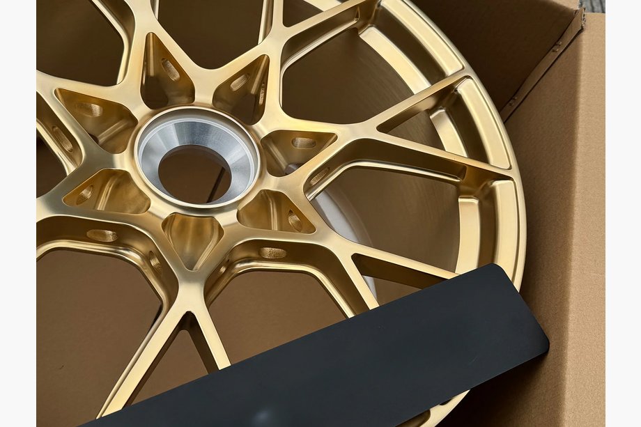 Porsche 911 (992) 2018– Cerchi forgiati OEM R21 V2 (set da 4) Foto 9