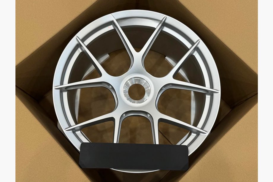 Porsche 911 (992) 2018– Cerchi forgiati OEM R20 R21 V35 (Set di 4) Image