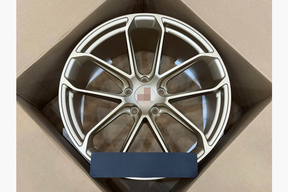 Porsche Cayenne 2018- Cerchi forgiati OEM R22 V10 (Set da 4) Foto 1