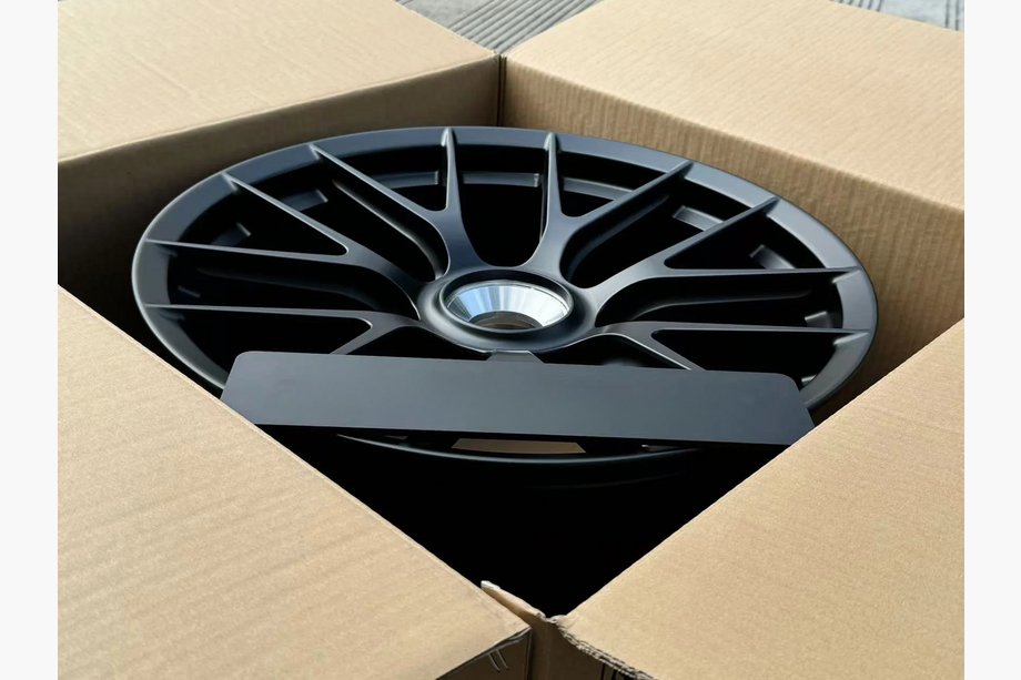 Porsche Boxster/Cayman 982 (718) 2016- Cerchi forgiati OEM R20 V11 (Set di 4) Foto 5