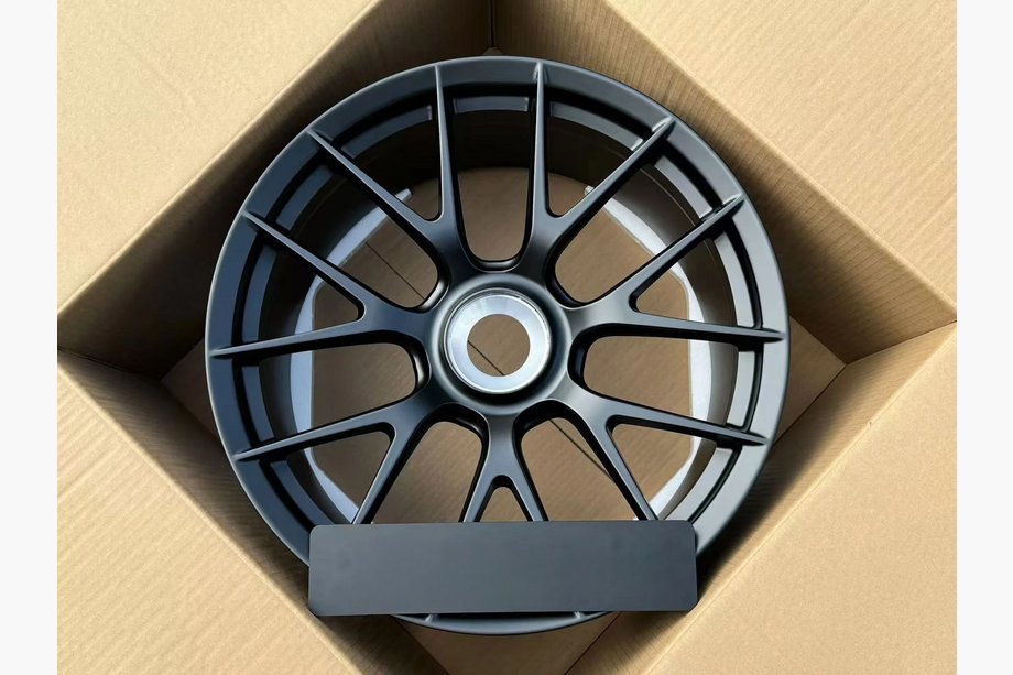 Porsche Boxster/Cayman 982 (718) 2016- Cerchi forgiati OEM R20 V11 (Set di 4) Foto 1