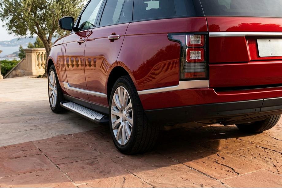 Range Rover IV L405 2013-2021 Pedane laterali tipo X5 (2 pz, alluminio) Foto 1