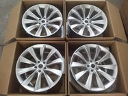 Tesla Model S 2012– Cerchi forgiati OEM R21 V2 (set da 4) foto 8