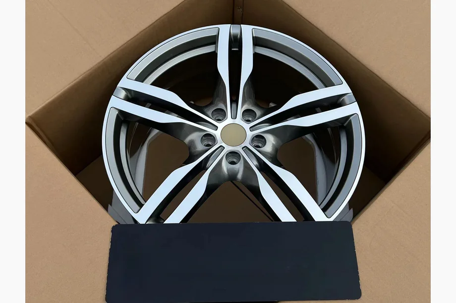 Ferrari Portofino Cerchi forgiati OEM R20 (Set da 4) Foto 3