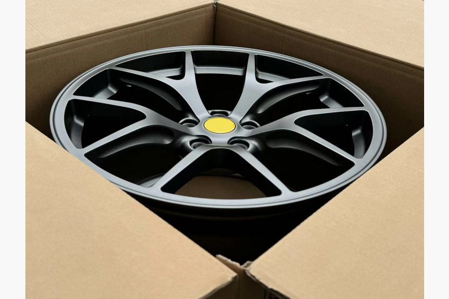 Ferrari 599 GTB Fiorano Cerchi forgiati OEM R20 V1 (set da 4) Foto 7