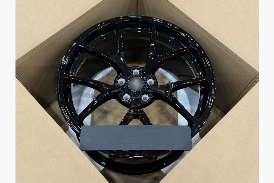 Ferrari 599 GTB Fiorano Cerchi forgiati OEM R20 V3 (Set di 4) Foto 3