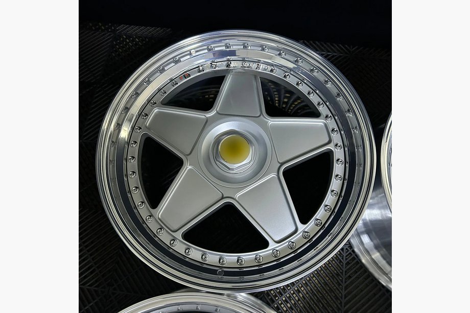 Ferrari F430 Cerchi forgiati OEM R20 (Set da 4) Image