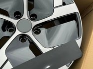 Lucid Air Cerchi forgiati OEM R19 V2 (Set da 4) foto 6