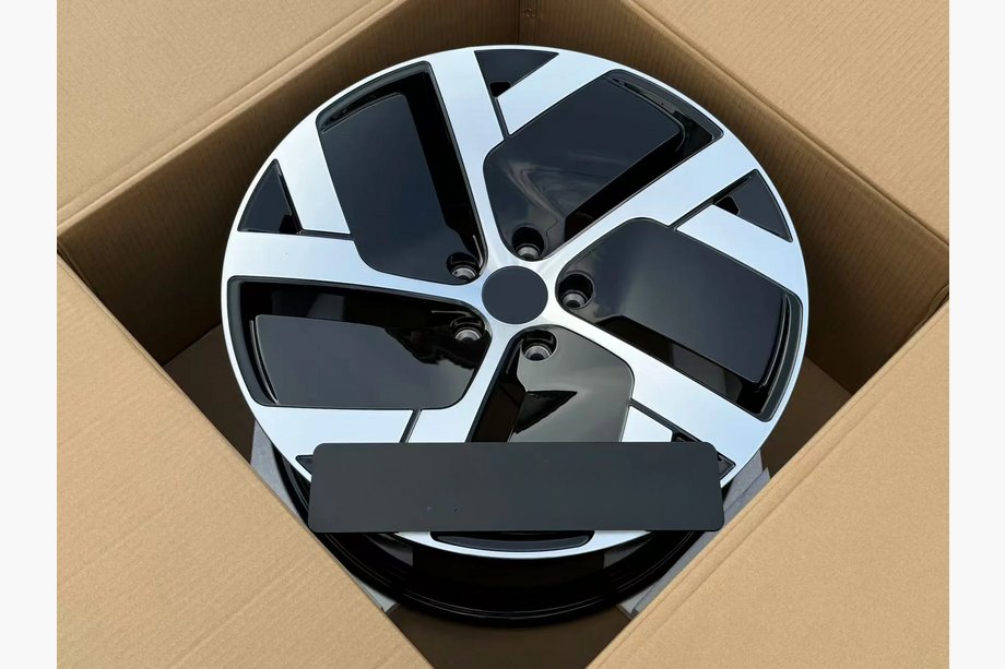 Lucid Air Cerchi forgiati OEM R19 V3 (set di 4) Image