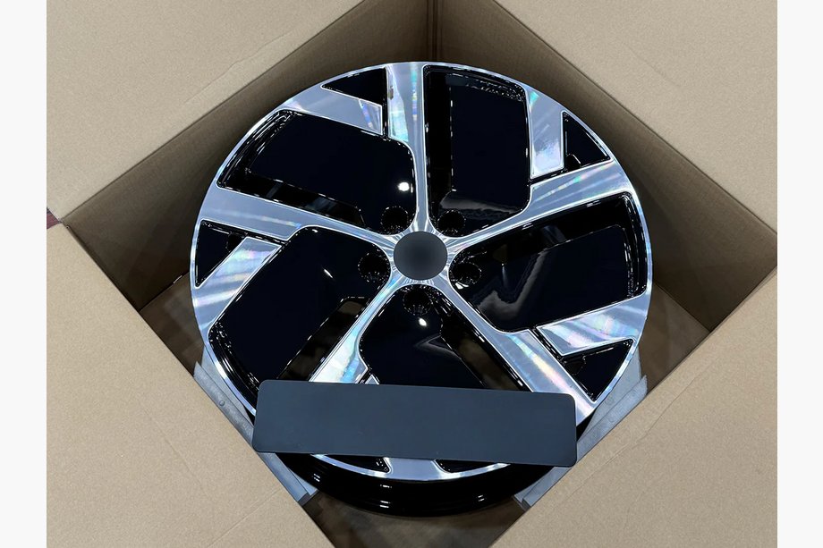 Lucid Air Cerchi forgiati OEM R20 V1 (set da 4) Foto 2