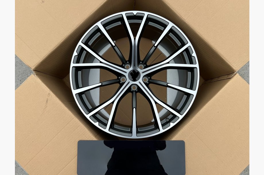 Maserati Grecale 2022– Cerchi forgiati OEM R20 (Set da 4) Foto 1