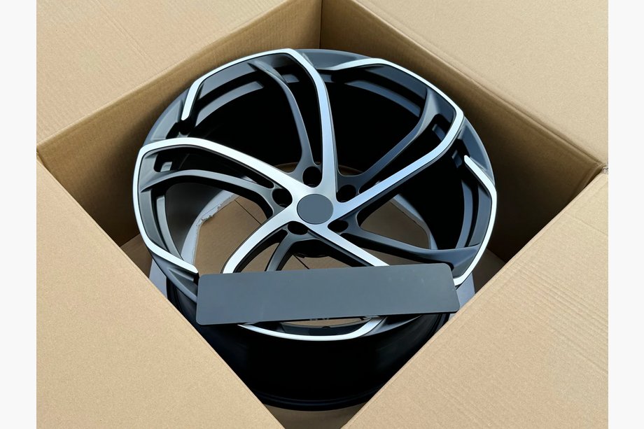 McLaren 720S Cerchi forgiati OEM R19 R20 V3 (Set da 4) Foto 7
