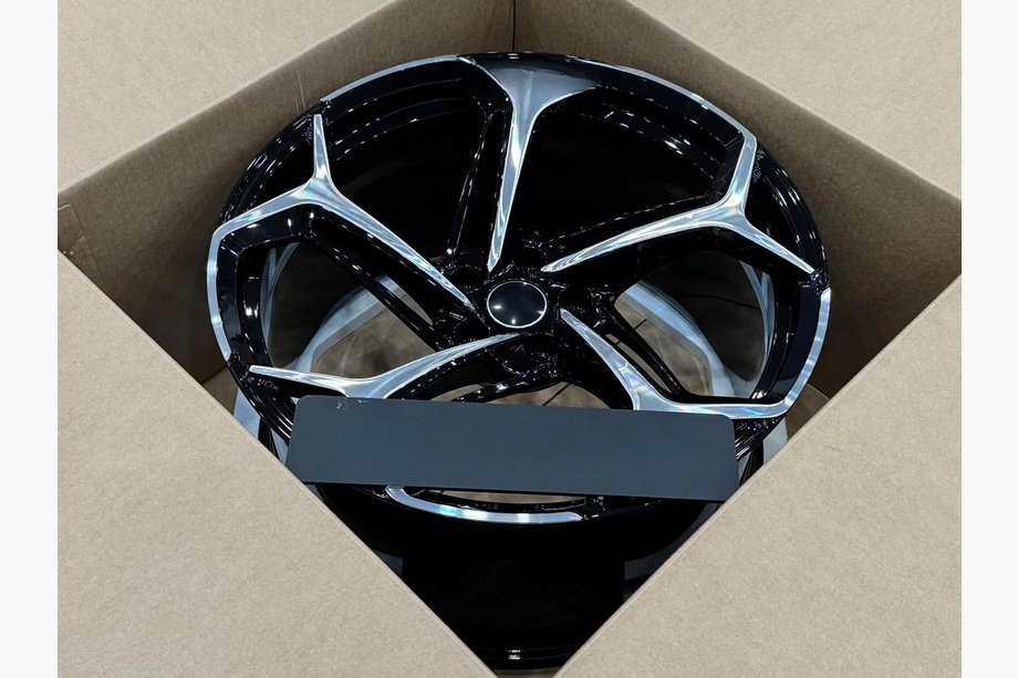 McLaren GT Cerchi forgiati OEM R19 R20 (Set di 4) Foto 8