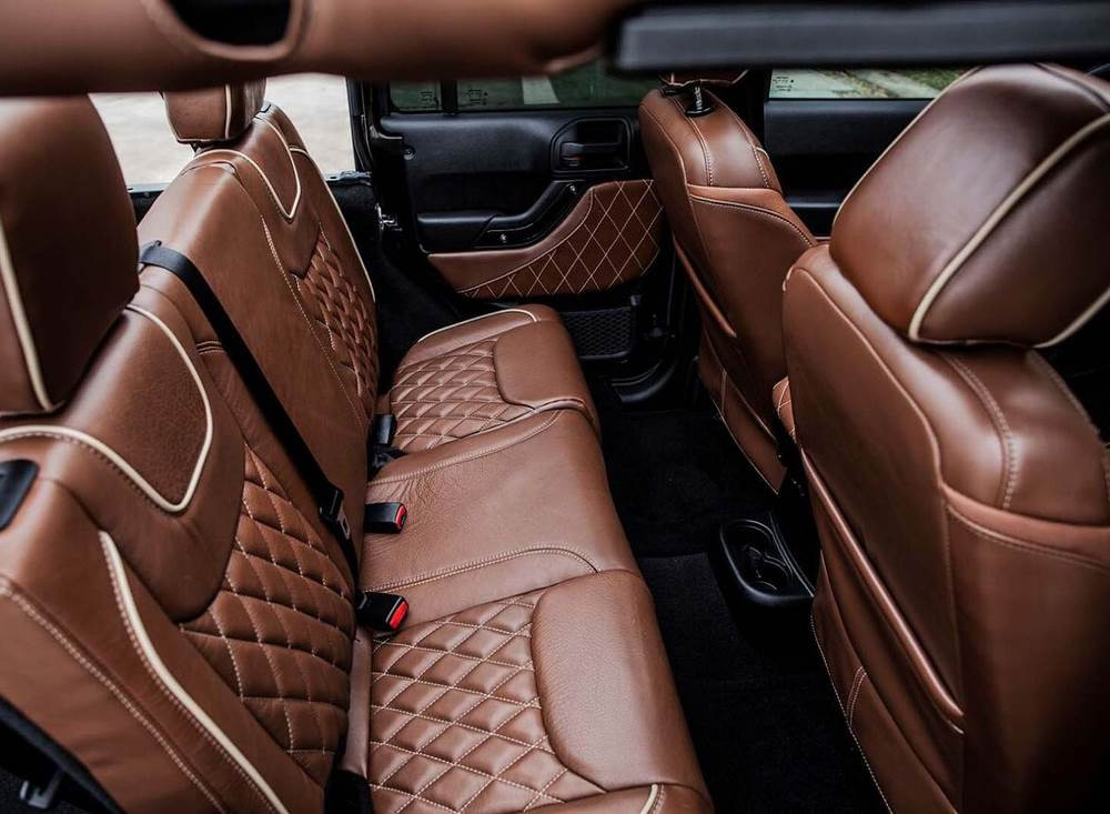 Come prolungare la vita degli interni in pelle della tua auto
