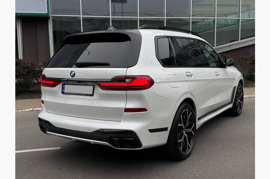 BMW X7 G07 2019- Kit carrozzeria M-Sport (2019-2023) Foto 8