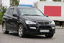 SsangYong Action 2005-2018 Parabulloni WT004 Nero (Acciaio Inox) foto 3