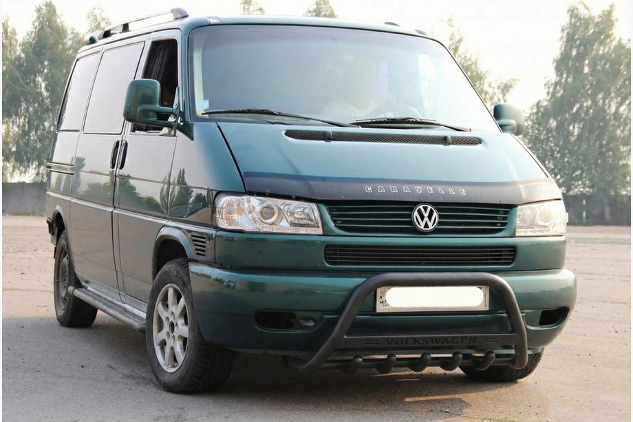 Volkswagen T4 Caravelle/Multivan 1990–2003 Parabulloni WT004 Nero (Acciaio Inox) Image