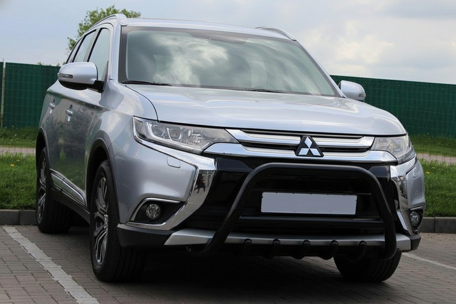 Mitsubishi Outlander 2012-2021 Parabulloni WT003 Nero (Acciaio Inox) Image