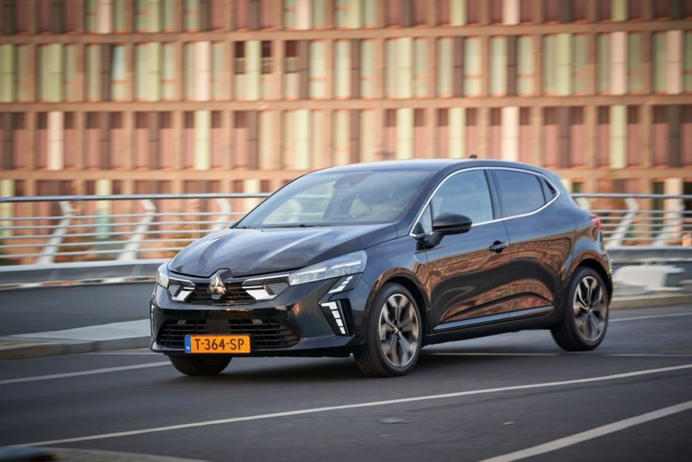Mitsubishi Colt 2023–2025: recensione completa con foto e dati tecnici