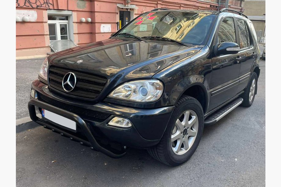 Mercedes ML W163 1997-2005 Parabulloni WT003 Nero (Acciaio Inox) Foto 1
