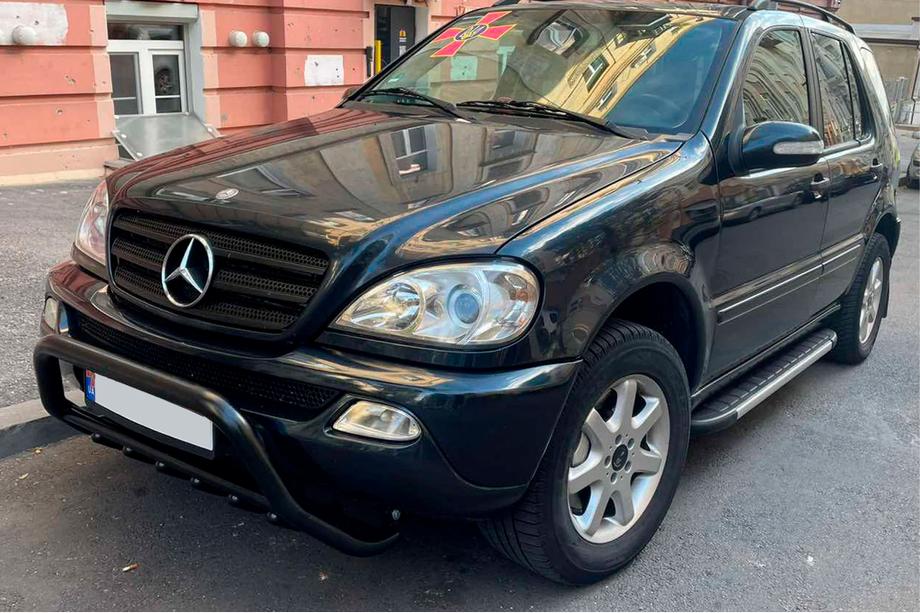 Mercedes ML W163 1997-2005 Pedane Laterali Duru (2 pz, Alluminio) Foto 5