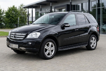 Mercedes ML W164 2005-2011 Pedane Laterali Bosphorus Black (2 pz, Alluminio) foto 1