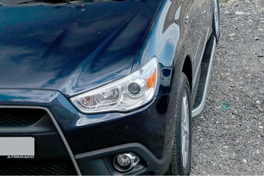 Mitsubishi Outlander 2006-2012 Pedane Laterali Tayga Grey (2 pz, Alluminio) Foto 10