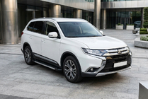 Mitsubishi Outlander 2012-2021 Pedane Laterali RedLine V1 (2 pz, Alluminio) foto 1