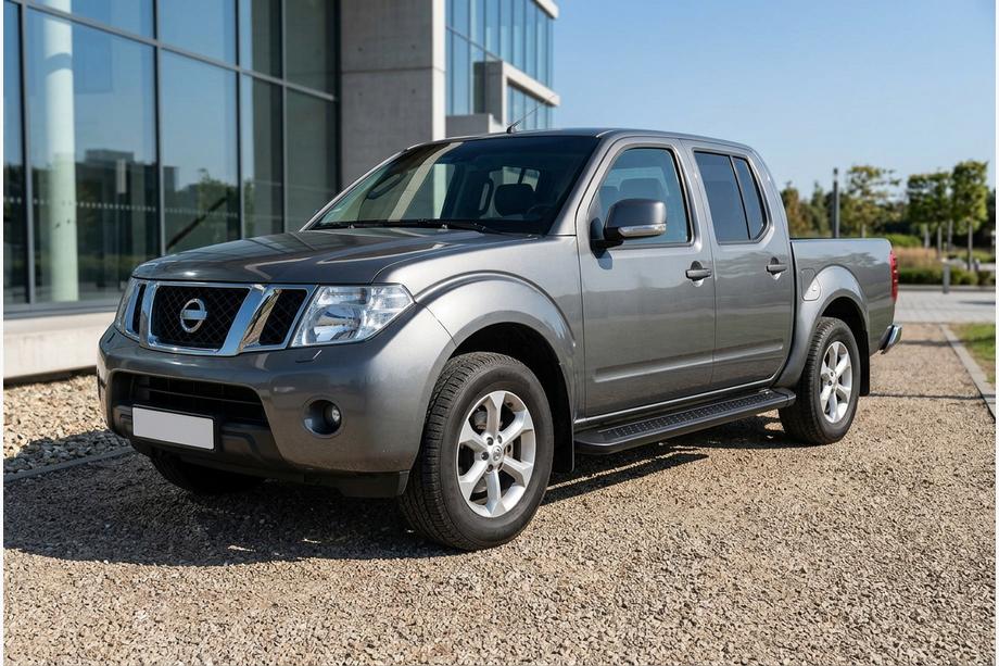Nissan Navara 2006-2015 Pedane Laterali Allmond Black (2 pz, Alluminio) Image