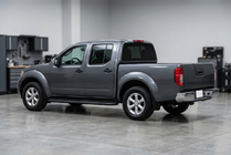 Nissan Navara 2006-2015 Pedane Laterali Bosphorus Black (2 pz, Alluminio) foto 1