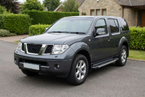 Nissan Pathfinder R51 2005-2014 Pedane Laterali RedLine V1 (2 pz, Alluminio) foto 1