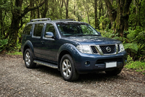 Nissan Pathfinder R51 2005-2014 Pedane Laterali Maydos V1 (2 pz, Alluminio e Acciaio Inox) foto 1