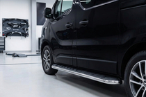 Nissan Primastar 2002-2014 Pedane Laterali Maydos V1 (2 pz, Alluminio e Acciaio Inox) foto 1