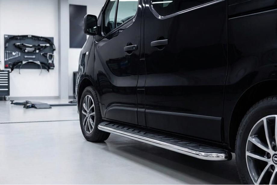 Nissan Primastar 2002-2014 Pedane Laterali Maydos V1 (2 pz, Alluminio e Acciaio Inox) Image