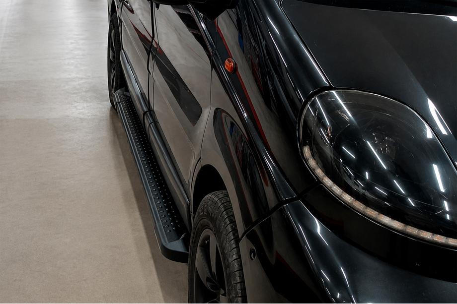 Opel Vivaro 2001–2015 Pedane Laterali Allmond Black (2 pz, Alluminio) Passo Lungo Foto 2
