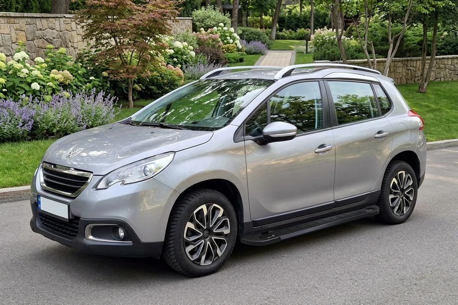 Peugeot 2008 2013-2019 Pedane Laterali RedLine Black (2 pz, Alluminio) Image