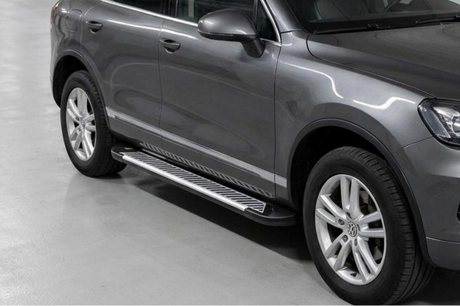 Porsche Cayenne 2003–2010 Pedane Laterali Line (2 pz, Alluminio) Image