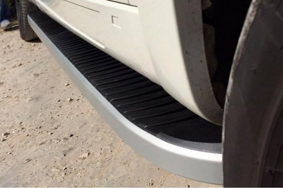 Porsche Cayenne 2003–2010 Pedane Laterali Tayga (2 pz, Alluminio) Image