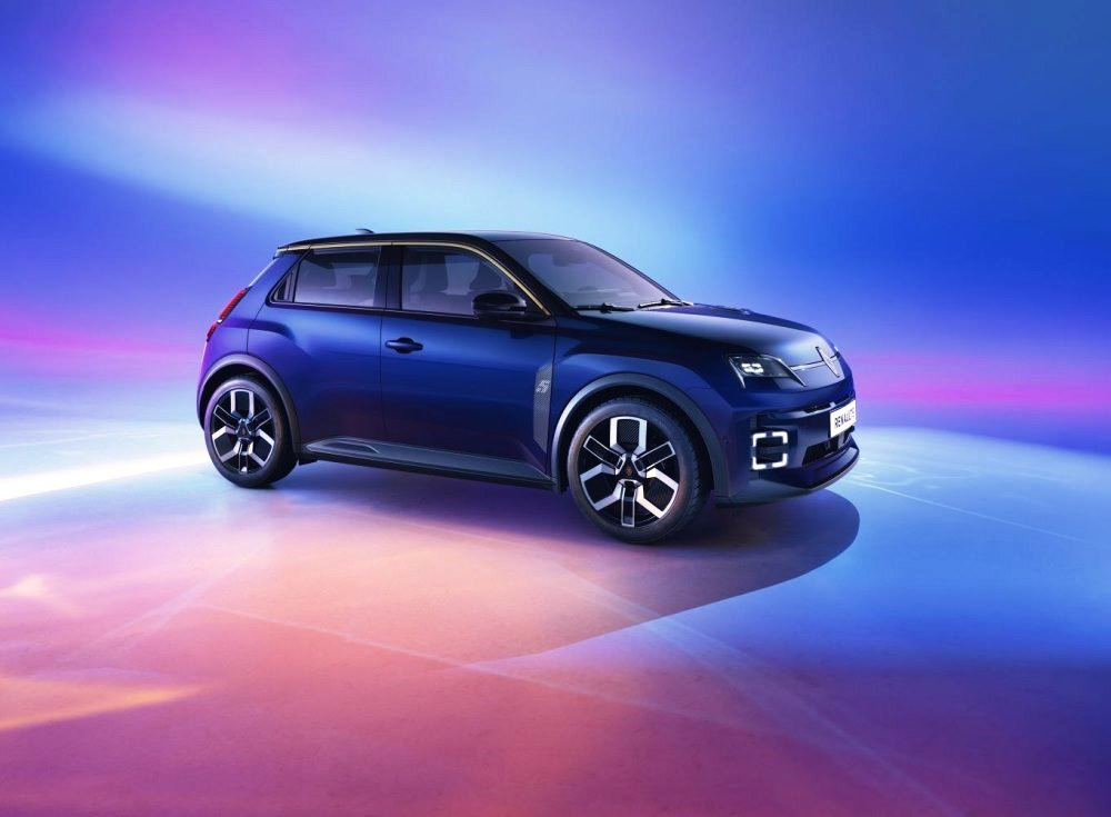 Renault 5 E-Tech: recensione della city car elettrica di stile