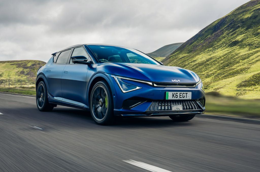 Recensione del crossover elettrico aggiornato Kia EV6 GT 2025