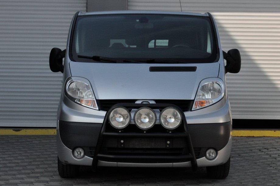 Nissan Primastar 2002-2014 Parabulloni WT018 Nero (Acciaio Inox) Image