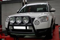 Skoda Yeti 2009-2017 Parabulloni WT018 Nero (Acciaio Inox) foto 4