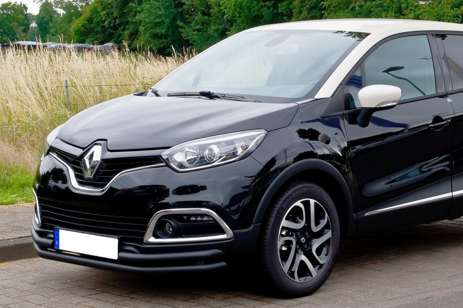 Renault Captur 2013-2019 Protezione Anteriore ST085 Nera (Acciaio Inox) Image