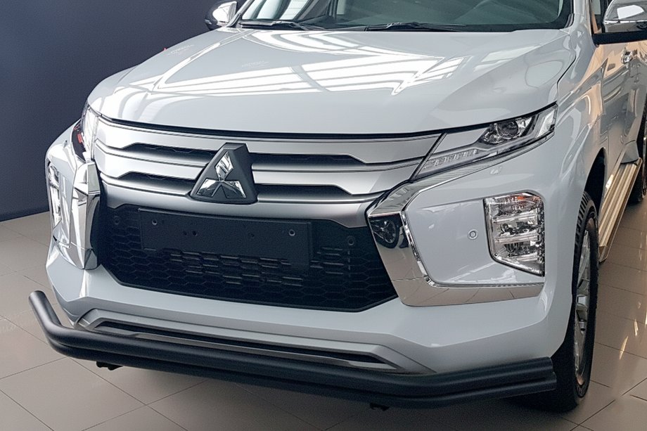 Mitsubishi Pajero Sport 2015- Protezione Anteriore F3-60 Black (2020+, Acciaio Inox) Image