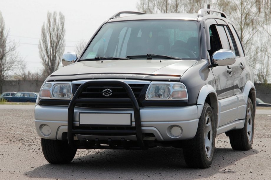 Suzuki Vitara 1998-2006 Parabulloni QT007 Nero (Acciaio Inox) Foto 1