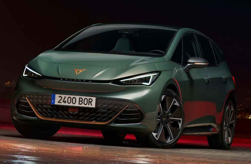 Test della versione da 326 CV della Cupra Born VZ