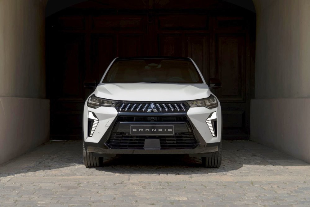 Mitsubishi Grandis 2025: il ritorno del modello in versione crossover
